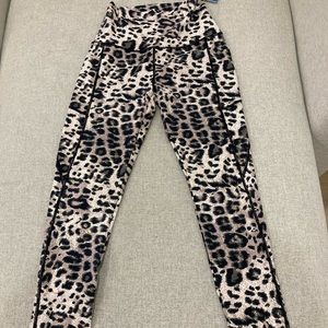 Leopard print high waisted leggings
